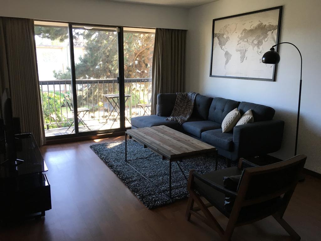 Twelve Oaks By Marquee Vancouver Esterno foto